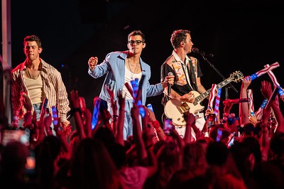 Jonas Brothers